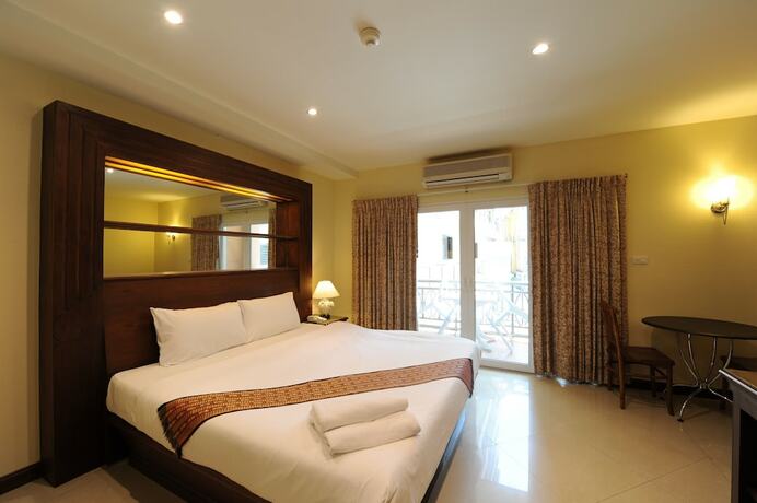 Imagen general del Hotel Whitehouse Condotel, PATTAYA BEACH. Foto 2