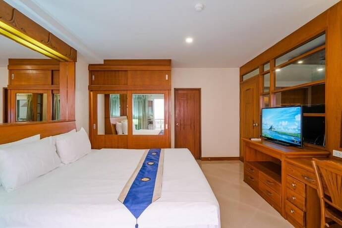 Imagen general del Hotel Whitehouse Condotel, PATTAYA BEACH. Foto 5