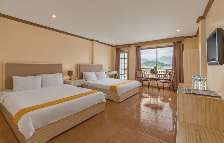 Imagen de la habitación del Hotel Whiterock Beach Resort. Foto 2