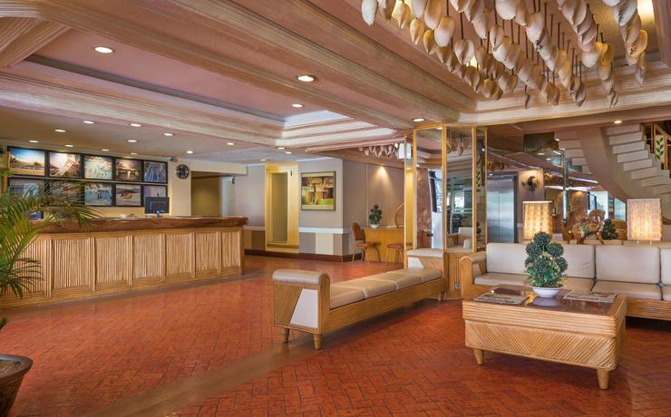 Imagen de los interiores del Hotel Whiterock Beach Resort. Foto 19