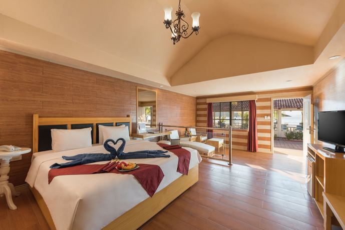 Imagen de la habitación del Hotel Whiterock Beach Resort. Foto 11