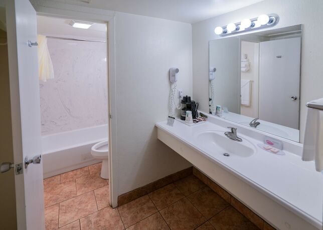 Imagen general del Hotel White's City Cavern Inn. Foto 7