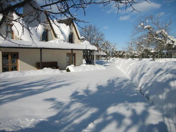 Imagen de los exteriores del Hotel Whitestone Cottages. Foto 4
