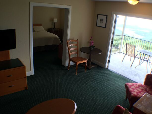 Imagen de la habitación del Hotel Whitney Mountain Lodge. Foto 16