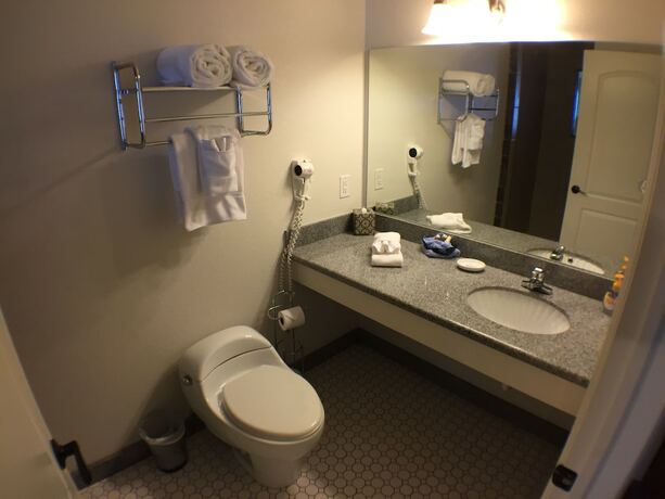Imagen general del Hotel Whitney Mountain Lodge. Foto 7