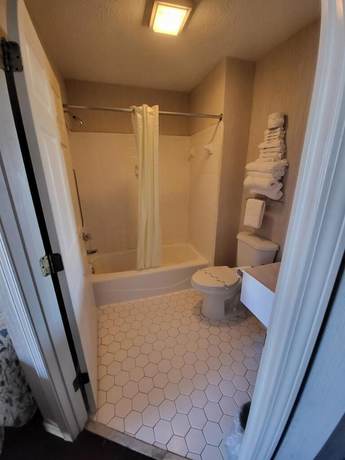 Imagen de la habitación del Hotel Whits Inn. Foto 5