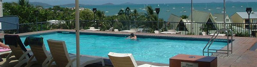 Imagen de la piscina del Hotel Whitsunday Terraces Airlie Beach. Foto 11