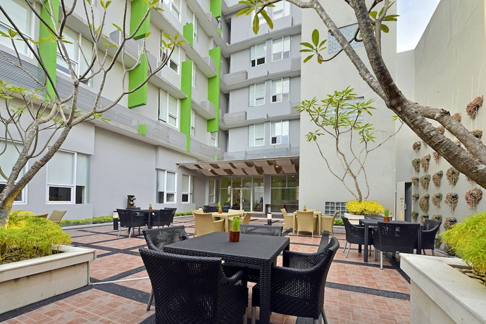 Imagen del bar/restaurante del Hotel Whiz Malioboro Yogyakarta. Foto 3