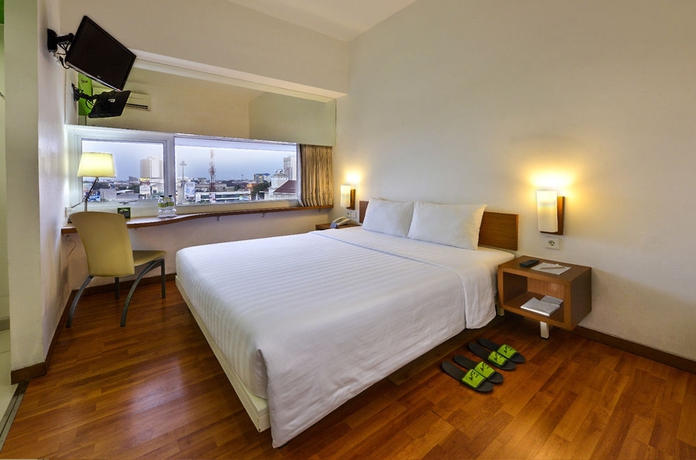 Imagen de la habitación del Hotel Whiz Pemuda Semarang. Foto 5