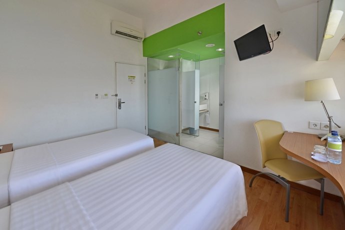 Imagen de la habitación del Hotel Whiz Pemuda Semarang. Foto 9