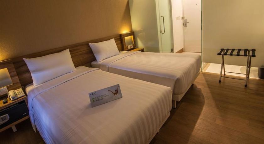 Imagen de la habitación del Hotel Whiz Prime Balikpapan - Chse Certified. Foto 7