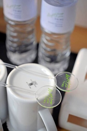 Imagen de la habitación del Hotel Whiz Prime Basuki Rahmat Malang - Chse Certified. Foto 11