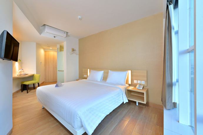 Imagen de la habitación del Hotel Whiz Prime Hasanuddin Makassar - Chse Certified. Foto 12