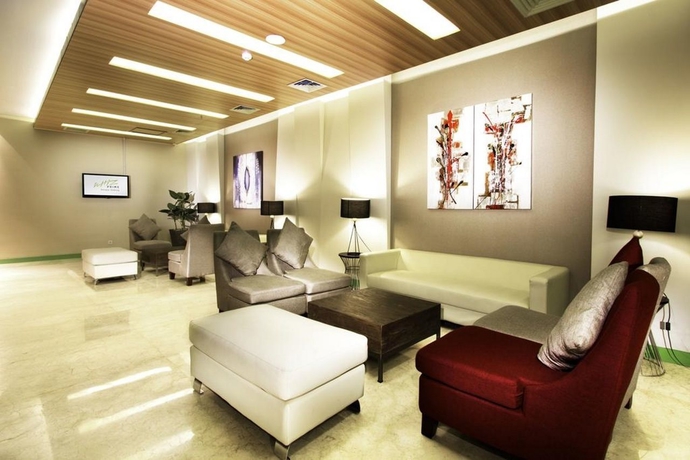 Imagen general del Hotel Whiz Prime Kelapa Gading. Foto 5