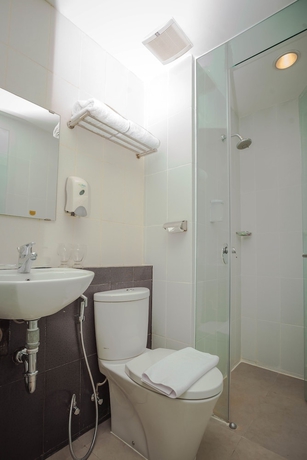 Imagen de la habitación del Hotel Whiz Prime Sudirman Makassar. Foto 14