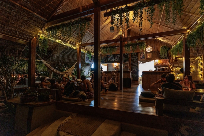 Imagen de los interiores del Hotel Whynam Beach. Foto 17