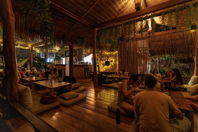 Imagen de los interiores del Hotel Whynam Beach. Foto 18