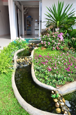 Imagen de los exteriores del Hotel Wiangphumin. Foto 16