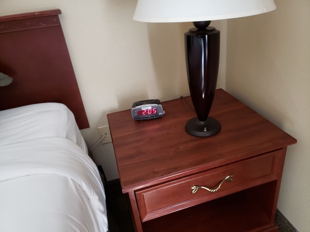 Imagen de la habitación del Hotel Wichita West Inn and Suites. Foto 5