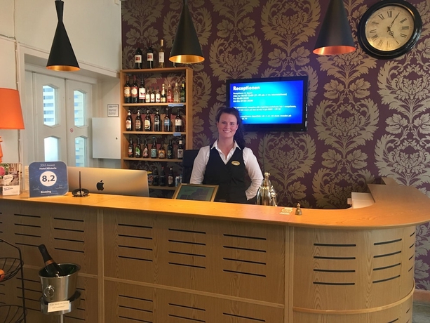 Imagen de los interiores del Hotel Wictoria. Foto 18