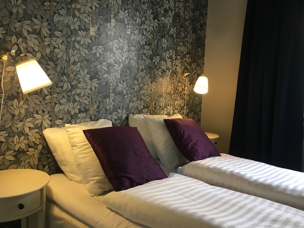 Imagen de la habitación del Hotel Wictoria. Foto 16