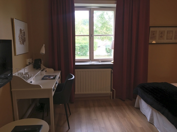 Imagen de la habitación del Hotel Wictoria. Foto 17