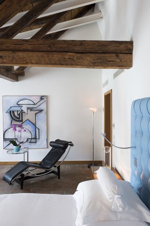 Imagen de la habitación del Hotel Widder. Foto 11