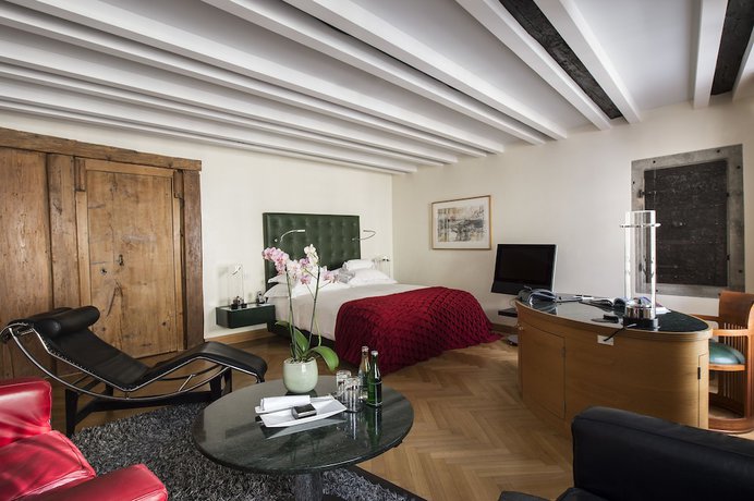 Imagen de la habitación del Hotel Widder. Foto 12