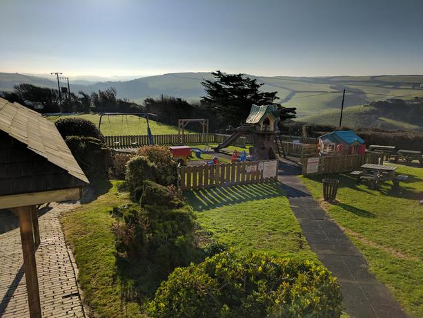 Imagen de los exteriores del Hotel Widemouth Manor. Foto 11