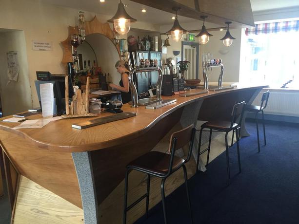 Imagen del bar/restaurante del Hotel Widemouth Manor. Foto 4