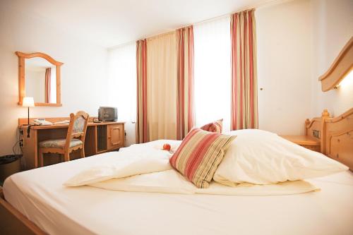 Imagen de la habitación del Hotel Widmann\'s Löwen. Foto 6