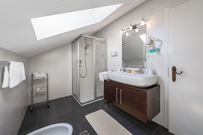 Imagen de la habitación del Hotel Wiedenhofer. Foto 13