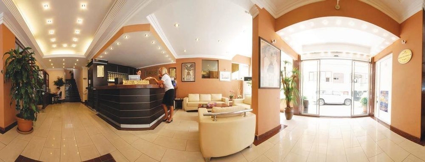 Imagen de los interiores del Hotel Wien Star. Foto 9