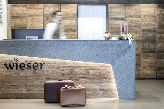Imagen de los interiores del Hotel Wieser. Foto 19