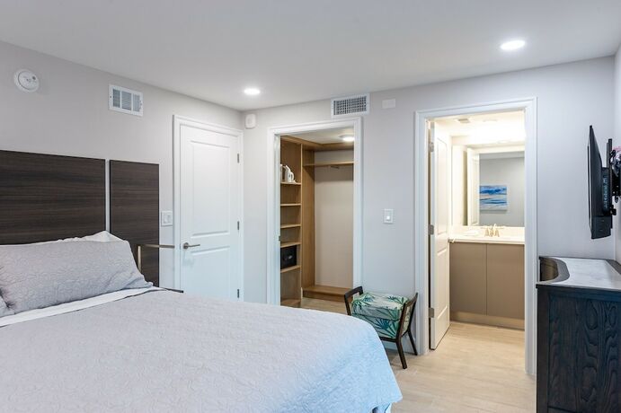 Imagen de la habitación del Hotel Wiggins Pass Chalet. Foto 17