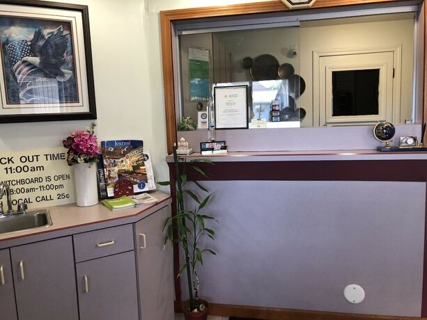 Imagen general del Hotel Wilbraham Inn. Foto 4