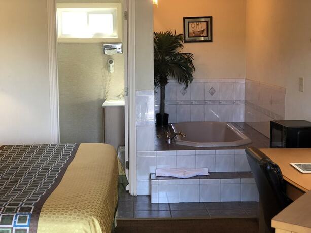 Imagen de la habitación del Hotel Wilbraham Inn. Foto 17