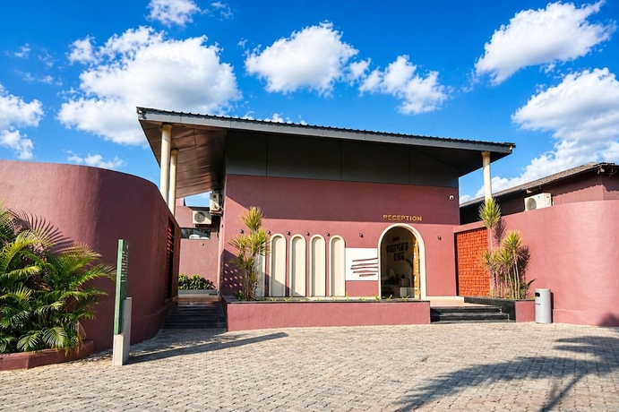 Imagen de los interiores del Hotel Wild Calm, Sasan Gir. Foto 15