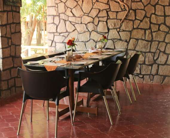 Imagen del bar/restaurante del Hotel Wild Chalet Resort. Foto 7
