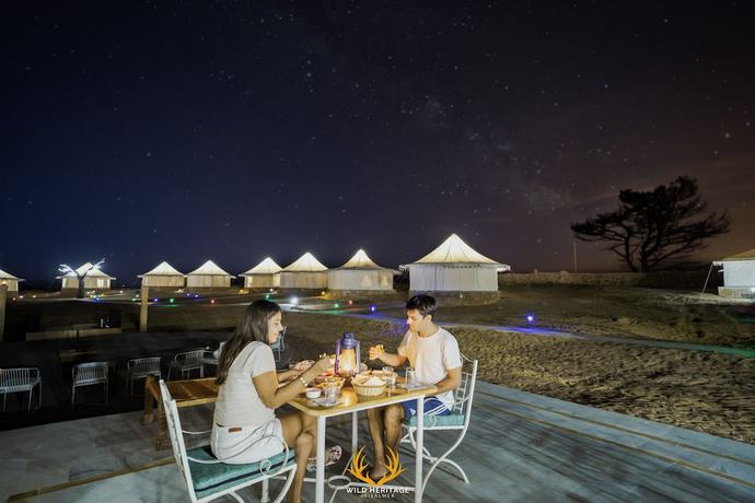 Imagen del bar/restaurante del Hotel Wild Heritage Desert Camp Jaisalmer. Foto 4