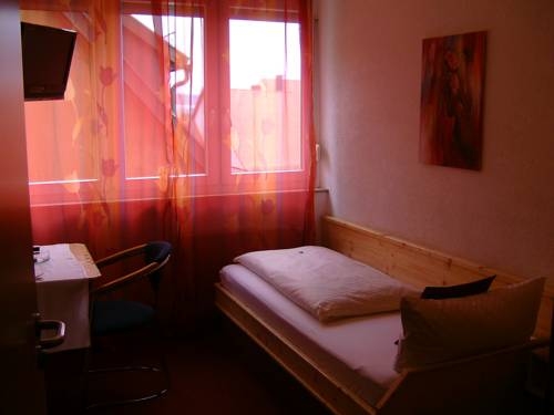 Imagen general del Hotel Wilder Mann Ristorante Pizzeria Lo Scoglio. Foto 3