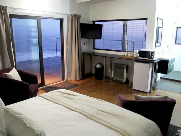 Imagen de la habitación del Hotel Wilderness Beach Resort. Foto 3