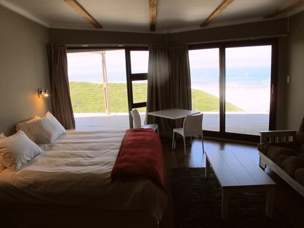 Imagen de la habitación del Hotel Wilderness Beach Resort. Foto 9