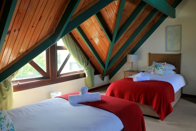 Imagen de la habitación del Hotel Wilderness Dunes. Foto 10