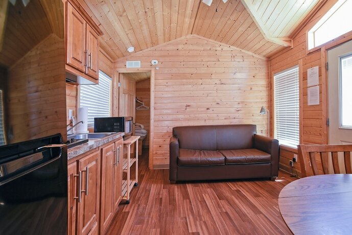Imagen general del Hotel Wilderness Lakes Rv Resort. Foto 2