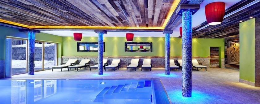 Imagen de la piscina del Hotel Wildkogel Resort. Foto 14