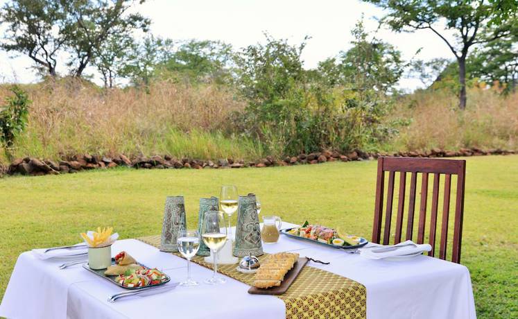 Imagen del bar/restaurante del Hotel Wildtrack Safaris Eco Lodge. Foto 2