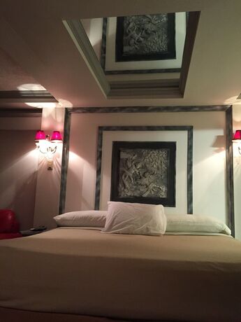 Imagen general del Hotel Wildwood Inn Tropical Dome And Theme Suites. Foto 1