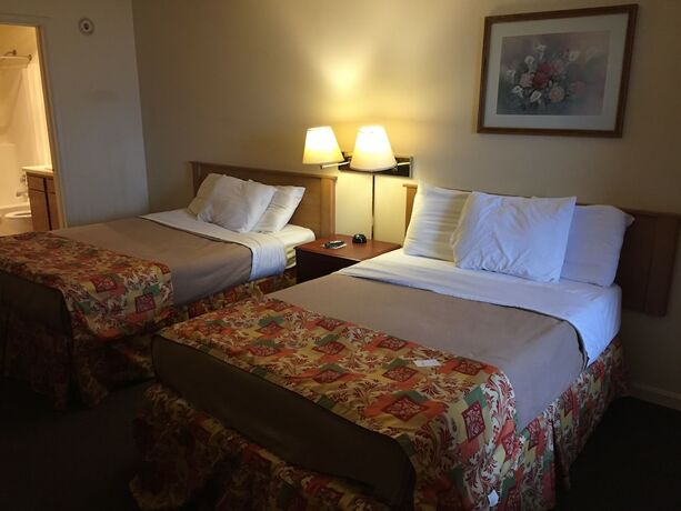 Imagen general del Hotel Wildwood Inn Tropical Dome And Theme Suites. Foto 2