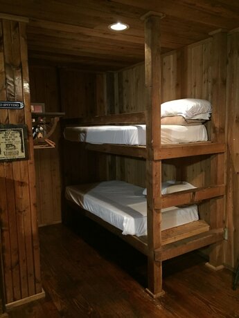 Imagen general del Hotel Wildwood Inn Tropical Dome And Theme Suites. Foto 6